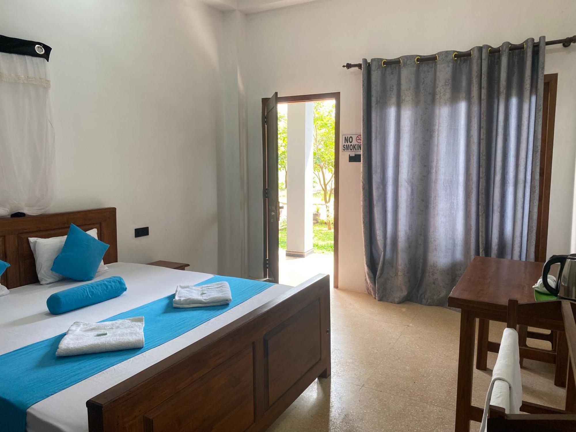 Hotel Hanguk Villa Дамбулла Экстерьер фото